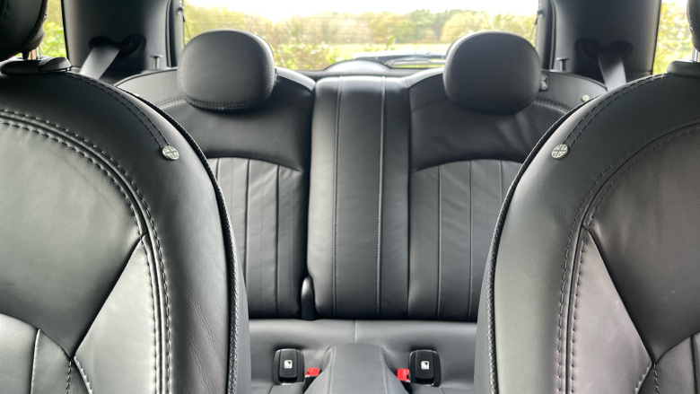 MINI Hatchback 135kW Cooper S Level 3 33kWh 3dr Auto Electric Hatchback